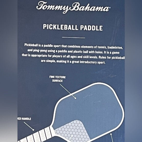 Tommy Bahama Pickle Ball Starter Set NIP 2 Paddles 12 Balls Bonus Keychain NWT - Picture 7 of 11